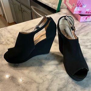 Mila Lady Lisa 2 Women's Platform Wedges Cutout Side Straps, Peep-Toe